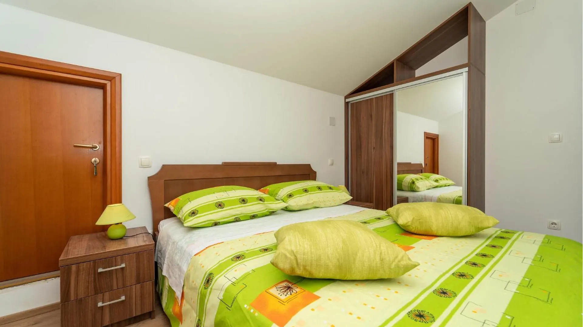 Amazing Apartment In Biograd Na Moru With Wifi