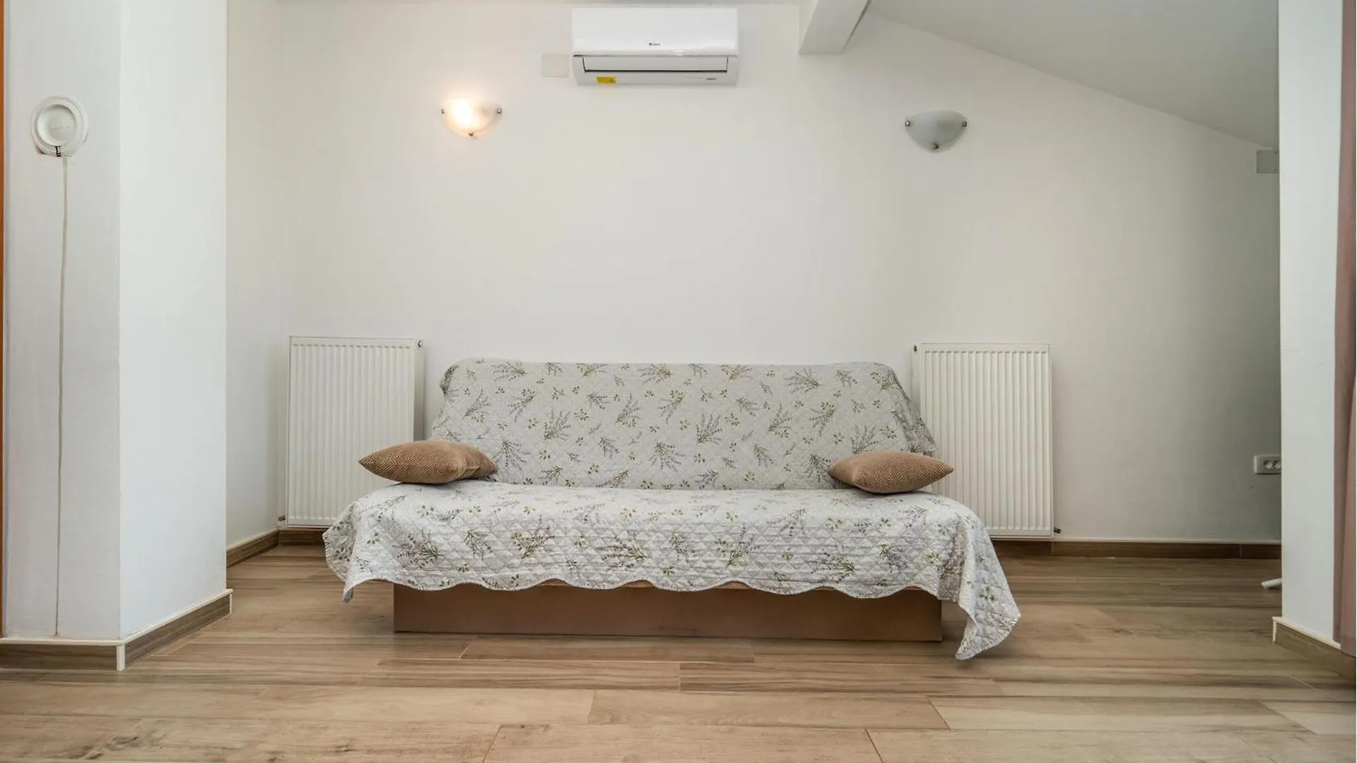 Amazing Apartment In Biograd Na Moru With Wifi